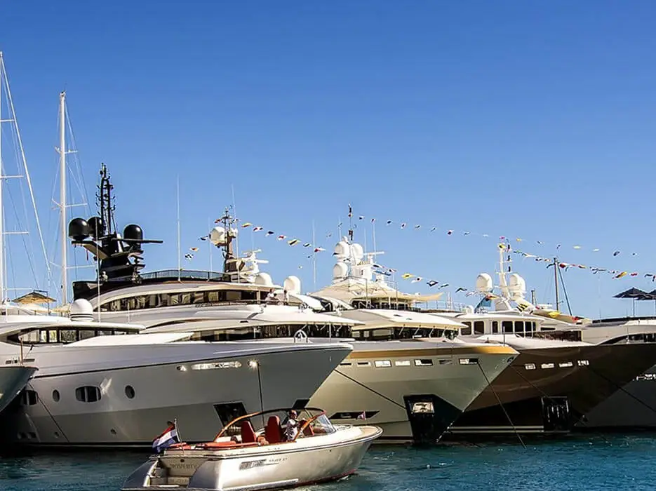 lime superyachts yachts and boats from the best yacht brokerage and brokers.